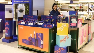 동국제약 ‘마이핏V 멀티비타 이뮨128’,  150만병 판매 돌파 기념 백화점 팝업 행사 진행